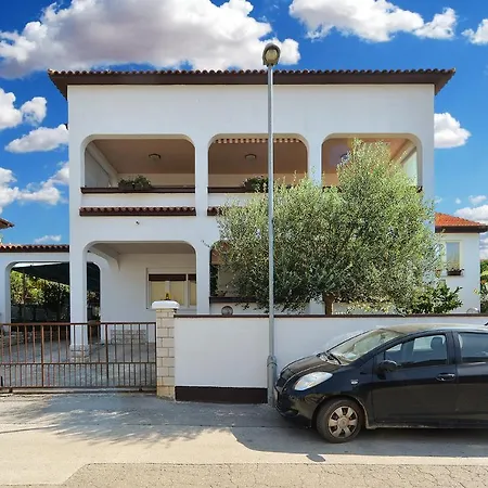 Mario 2060 Апартаменти